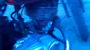 ИЖ Планета 5. На холостых. ( звон в двигателе ).