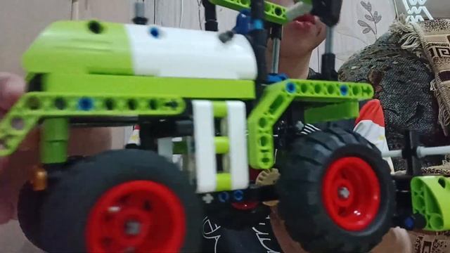 Обзор на комбайн из лего! смотреть онлайн