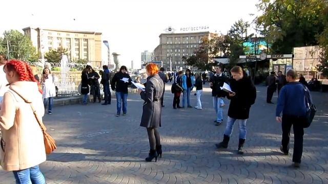 Новосибирск 27.09.12, флэшмоб "чтение вслух" смотреть онлайн