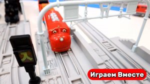 Играем в поезда из мультиков ! Видео для детей ! Поезда из мультика Паровозик Томас !
