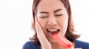 Как снизить чувствительность зубов к холодному и горячему