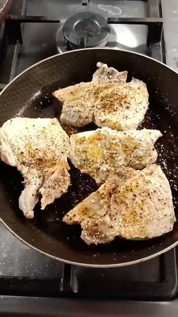 Как вкусно приготовить стейк #shorts shorts смотреть онлайн