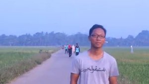lari bagi di desa Cirumpak, Tangerang, Banten (KKN 32 Bit KKN UIN Jakarta 2017)