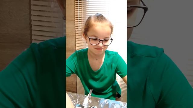 распаковываю Тайна пятой планеты из Пятёрочки 😁😄