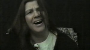 Песню "Облако волос" исполняет Валентина Игнатьева