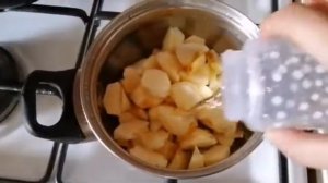 Агуша ( яблочное пюре)