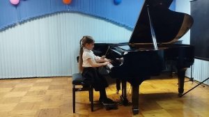 С Головина «Первоклассница»  Исполняют Куликова Маргарита и Жукова Елизавета