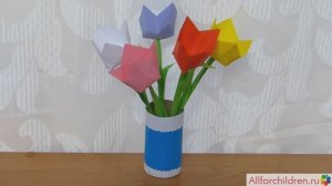 Тюльпаны из бумаги в вазочке