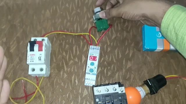 TENSE DRV 10 DIGITAL ON DELAY OFF DELAY TIMER! ON DELAY TIMER CONNECTION! OFF DELAY TIMER CONNECTIO смотреть онлайн