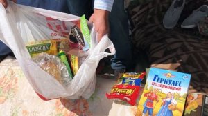 Бомжара Серёжа не умрет от голода