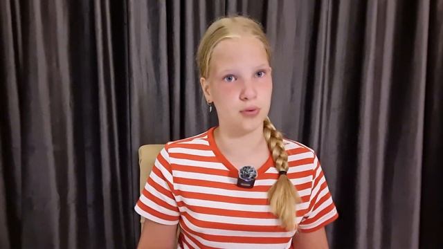 Ребенок читает для детей. Сказка «Лиса и журавль»