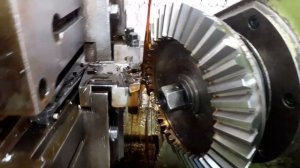 Как нарезать зубья конического колеса на зубострогальном-станке