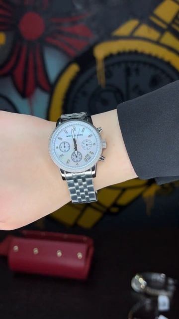 Часы Michael kors смотреть онлайн