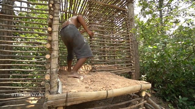 Строительство Самого Двухэтажного Дома-Виллы В Глубоких джунг