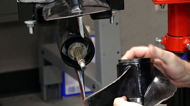 Mercury Tracker 25 Gearcase Pressure Test | How to Pressure Test a Lower Unit | Boats.net