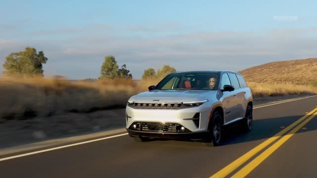 Jeep Wagoneer S Launch Edition мощностью 600 л. с. (2025) - лучше, чем Tesla Model Y