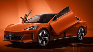 Yuanhang Y7 позиционируется как спортивный седан класса люкс D