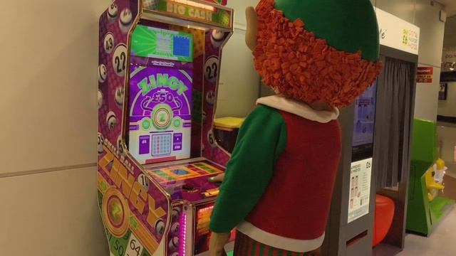 Elfie Shelfie - Series 3 - Episode 13 - Giving the horn   HD 720p