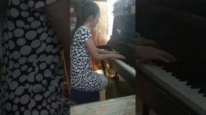 Махмудова Амина.4 класс. П.И.Чайковский . Неопалитанская песенка