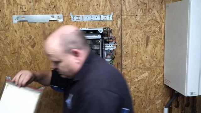 Dangerous Gas Boiler - Plumbers Videos Boilers and Cookers смотреть онлайн