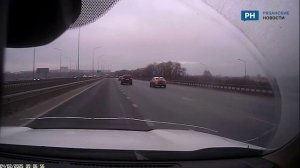 В Рязани заметили машину, которая ехала по встречной полосе