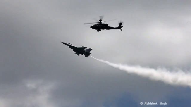 F-16 v/s Apache AH-64-HD Video смотреть онлайн