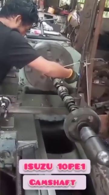 Camshaft Alignment #isuzu #enginefailure #engineproblem #machining #vtype #10cylinders смотреть онлайн