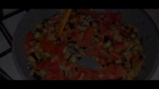 Лапша с баклажанами и тунцом смотреть онлайн