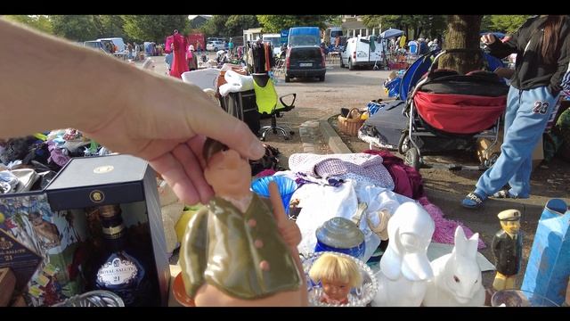 Барахолка в Германии. Редкие Броши. смотреть онлайн