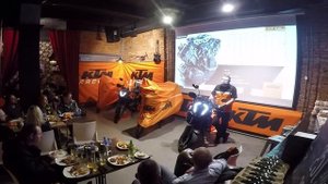 Детальный обзор пяти новейших KTM 1290 Super Adventure S/R, T и KTM 1090 Adventure /R: премьеры 2017