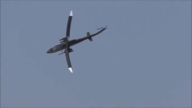 Helicopter BELL AH 1 COBRA / AIRSHOW  Hradec Králové.