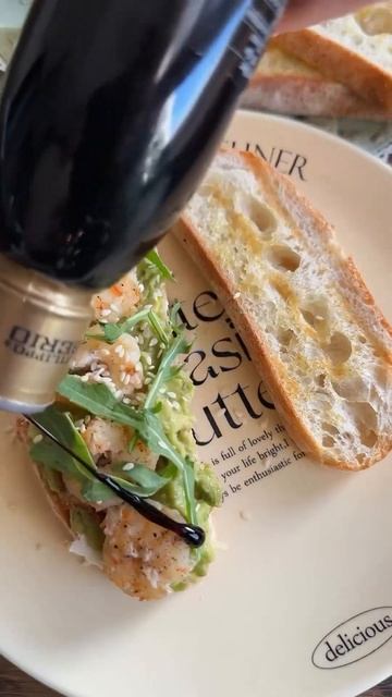 Итальянская брускетта 💛 Рецепт в комментариях! смотреть онлайн