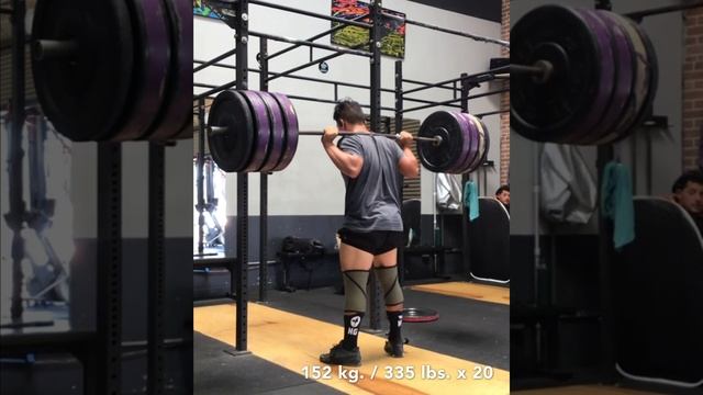 20 rep squats! (152 kg. / 335 lbs. x 20) смотреть онлайн