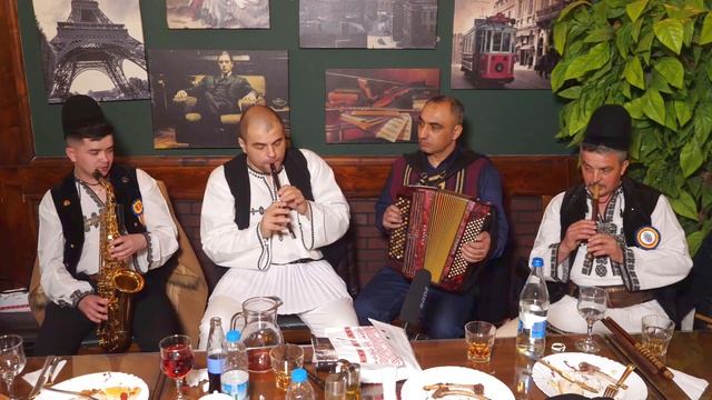 Jiană la fluier în București - Petru și Andrei Nicolae Băran, Cristi Andoni, Dan Panu-Misailescu смотреть онлайн