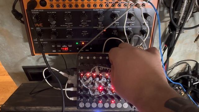 Mushsynth-8 techno piztets jam смотреть онлайн