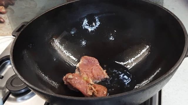 Шашлык дома на плите! Готовим Шашлык в казане! смотреть онлайн