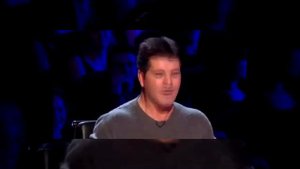 девушка так красиво спела, что встал весь зал!