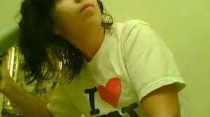 How to scrunch hair [Curling without an iron!!!]