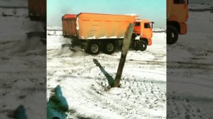 КАМАЗ 6520