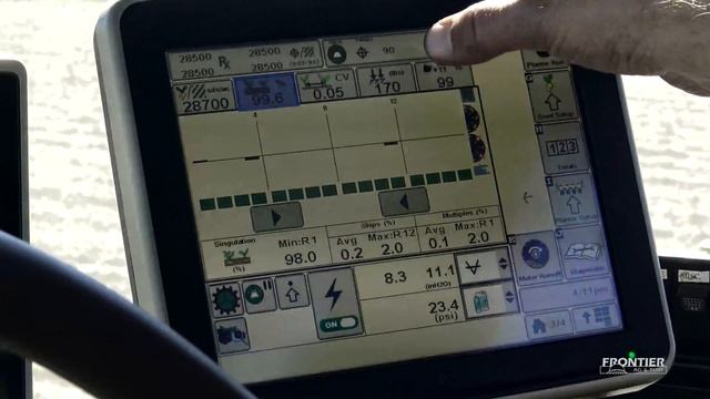 John Deere Exact Emerge Planter смотреть онлайн