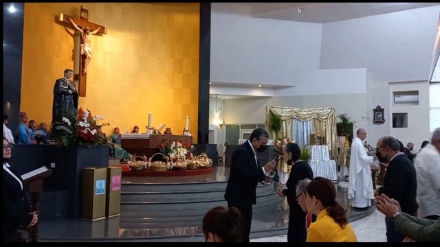 Ya no eres pan y vino - Jueves Santo смотреть онлайн