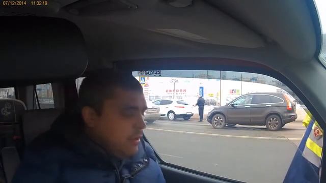 БАРМАЛЕЙ РАЗГОВОР С ДПС наехал на гаишника смотреть онлайн