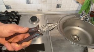 ПРОСТОЙ СПОСОБ СДЕЛАТЬ ИГЛУ ИЗОГНУТОЙ В ДОМАШНИХ УСЛОВИЯХ #идеидлядома