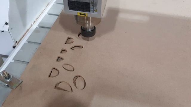 CNC WOOD ROUTER MACHINE(PRINCE/WUDMAX)9814529326 смотреть онлайн