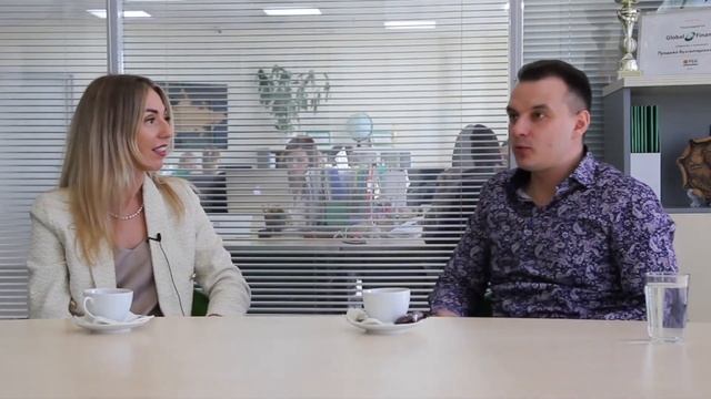 Бизнес на булочках - интервью Cinnabon для Global Finance смотреть онлайн