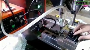 Машина для установки заклепок