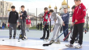 В Анапе впервые состоялся мастер – класс по хоккею с шайбой «на земле»