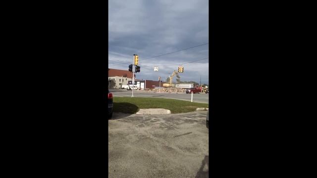 COP'S, Garbage Picking, Scrapping For Free, Treadmills And Garage Sale Leftovers!! Alpena Michigan смотреть онлайн