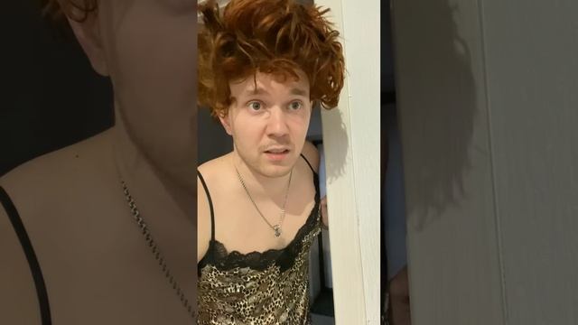 ДРАМА ПО ЕВРОПЕЙСКИ #shorts смотреть онлайн