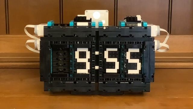 LEGO Mindstorms Digital Desk Clock (early version) смотреть онлайн